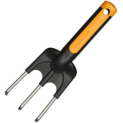Fiskars Griffe de jardin tri-matière; 3 dents, Longueur: 25 cm, Dents en acier inoxydable, Noir/Orange, Premium, 1000728