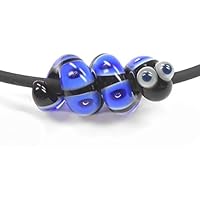 Anhänger, handgefertigt aus Glas, kleine Schlange, schwarz blau mit 4 mm Lochdurchmesser