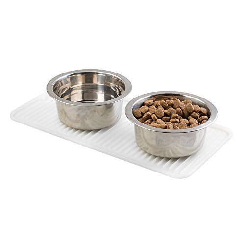 mDesign Futtermatte (klein) – transparente Napfunterlage Silikon für Hund, Katze & Co. – Bodenschutzmatte für einen großen oder zwei kleine Futternäpfe – 40,64 cm x 20,32 cm - 4