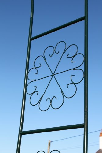 Olive Grove: robuster und dekorativer Rosenbogen aus Stahl - 2