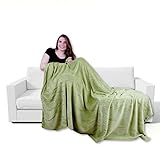 Die kuschelweiche Wohndecke von Bestgoodies, verfügbar in vielen kraftvollen Farben und Größen, ist hochwertig verarbeitet, hautsympathisch und lässt sich individuell einsetzen