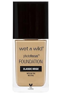 WET N WILD – Fond de teint Photo Focus – Formule légère et matifiante - Teinte Classic beige - Made in US - 100% Cruelty Free - Produit Vegan