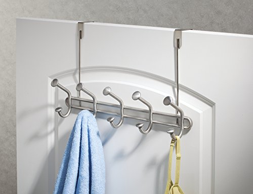mDesign Hakenleiste – 5 Garderobenhaken für die Tür in Flur und Bad – Türgarderobe für Mäntel, Jacken, Bademäntel, Handtücher – Edelstahl gebürstet - 3