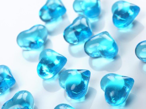 30 Dekosteine Herzen türkis hellblau 2,1 cm Streudeko Tischdekoration Hochzeit Taufe Weihnachten - 3