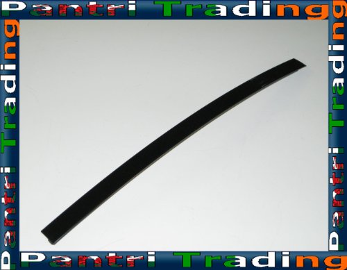 Preisvergleich Produktbild BMW E39 Touring Rear Left Window Guide Cover 8189271