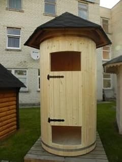 Bellissa Gabionen Schneckendusche 95630 Gartendusche In Spiralform Dekorative Umkleide Gabione 230 X 180 X 210 Cm Amazon De Garten