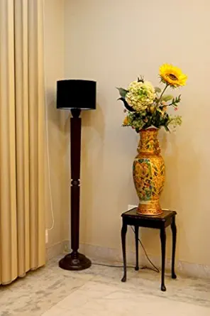 Tu Casa L-941 220-Watt Floor Lamp (Black)