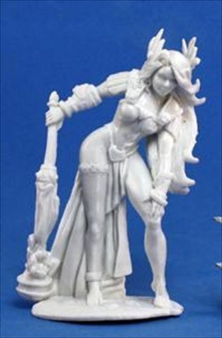 Preisvergleich Produktbild Yephima, Female Cloud Giant (1) Miniature by Reaper
