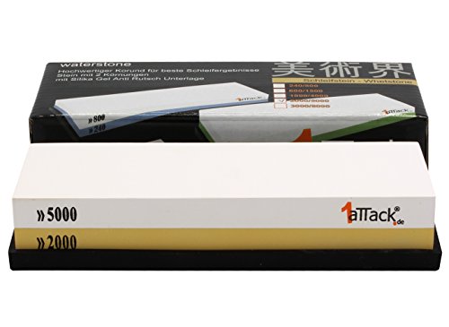 1aTTack.de Schleifstein 2000-5000 Körnung – 180 x 60 x 27mm – Wasserstein Wetzstein aus hochwertigstem Korund hergestellt – inklusive Unterlage aus Naturkautschuk - 4