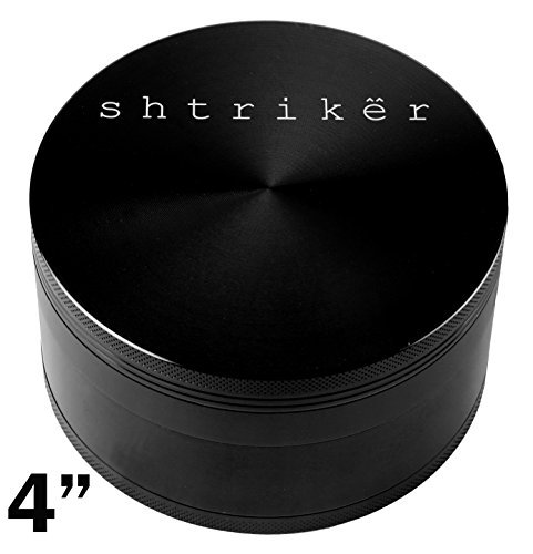 Shtriker Kräuter Grinder, Extra Groß, 100 mm, Aluminium, 4-Teilig, Grinder Mit Sieb Für Tabak Und Gewürze. Crusher, Schleifer Mit Magnetischem Deckel Und Metallbox (Schwarz)
