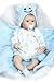 Produktbild Yesteria Realistische Reborn Babypuppe Jungle Silikon Weiß Outfit und Hellblau Decken 55 cm