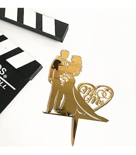 Mr & Mrs Wreath Wooden Wedding Cake Topper - Ella Celebration