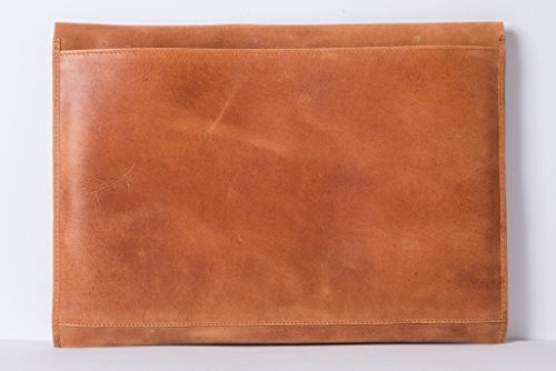 HOLZRICHTER Handgefertigte Lederh  lle f  r Ultrabooks  Apple MacBook 13  Air Retina  Hochwertige Sleeve Tasche aus Leder 13 Zoll - Camel-Braun