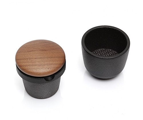 Skeppshult Pfeffer- & Kräutermühle „Swing S“ aus Gusseisen mit Deckel aus Walnussholz - 2