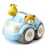 In dem schicken Auto sitzen eine Giraffe und ein Bär, die aus den Fenstern schauen