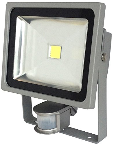 Luminea COB-LED-Fluter im Metallgehäuse, 30 W, IP44, PIR, 6500 K
