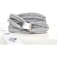 Armband Wickelarmband aus Stoff weich hellgrau oder in Wunschfarbe mit großer Perle aus Metall versilbert individuelle Valentinstag Geschenke