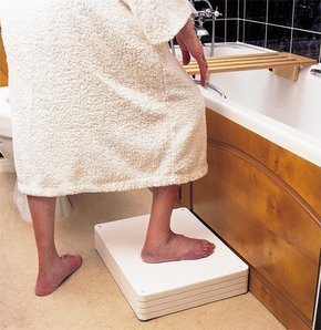 Langham Four Section Height Adjustable Bath / Shower Step Stable Safe Anti Slip