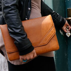 Cool Bananas OldSchool H  lle MacBook 12 Zoll und andere Laptops   Notebooks 11   12 Zoll  Tasche Retro-Look  Case  Sleeve mit zus  tzlichem Fach f  r