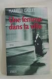 Une femme dans la ville