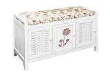 esta Bonita banco en estilo Country con asiento Acolchado SE combina con facilitá en Cualquier ambiente. está muy bien en el pasillo, Salón, EN EL baño, EN EL Dormitorio O en la Habitación de los Niños. El Cuerpo ES Fabricado en Madera de paulownia, dispone de tres compartimentos con puerta. El cojín decorado con motivo Floral que cubre EL Asiento ES extraíble y lavable. también Sin EL cojín EL banco tiene Un aspecto muy atractivo, dependiendo de CÓMO y dónde SE desea colocarla.
