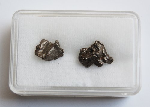 Geschenk-Set mit zwei Meteoriten, incl. Zertifikat