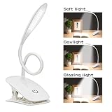 【Flexibler und Justierbares Design】Flexibler Schwanenhals kann um 360 Grad eingestellt werden, um aus allen Richtungen zu leuchten. Sie können die Schreibtischlampe an den besten Betrachtungswinkel anpassen, um Ihre unterschiedlichen Beleuchtungsanforderungen zu erfüllen. Der flexible Hals ist für die Benutzung im Büro, Schlafzimmer, Bibliotheken, und Schule