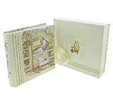 Con los personajes de pájaro y pájaros de una milla encantadora, este adorable álbum de fotos viene en caja de regalo. Una impresionante pieza de disney que sería un maravilloso regalo de bautizo para esa ocasión especial. Capacidad para 80 fotos de 6 x 4.