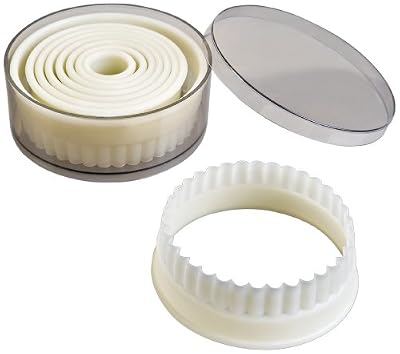 Ibili 784200 Lot de 9 emporte-pièces arrondi dentelé