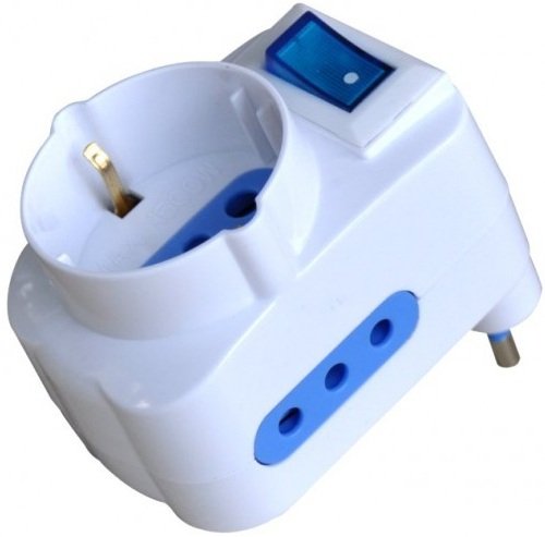 Preisvergleich Produktbild Triple Adapter W / 10A Plug + Button