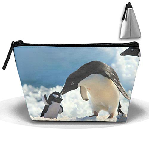 Cow Women Cosmetic Bags Portable Pouch Trapezoidal Storage Bag Travel Bag with Zipper