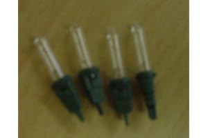 MRS CHRISTMAS LTD 4 Clear Push In Spare Bulbs 2.5v 0.14a with one prong (SB3)