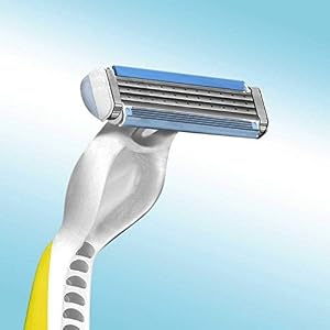 Gillette Simply Venus 3 Plus Disposable Razors x 4 - Image 3