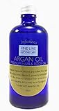 Aplicado a la piel, el aceite puede regular la producción de sebo. También mantendrá la piel elástica e hidratada. Lo mejor del aceite de Argan es que no es comedogénico. El aceite de argán alivia la piel irritada y promueve la curación.