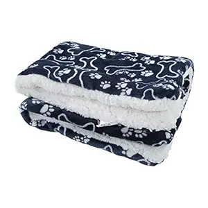 Pet Winter Mat, Warm Pet Blanket Lightweight Prevent Falling Off Soft Prevent Scratches Portable for Cats for Dogs for Pets(L Size 70 * 55CM)