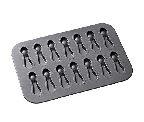 Chicago MetallicProfessional Non-Stick 14-Hole Spoon-Shaped Cookie Baking Tin, 40 x 28 cm (15.5" x 11")