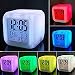 Produktbild LED Digital Wecker 7 Farben Weihnachten Geschenk Kinder, Wachen Licht mit Snooze-Funktion, LCD-Bildschirm zeigt Zeit, Datum, Temperatur, Kinder Geburtstag, Spielliebhaber by Hilareco