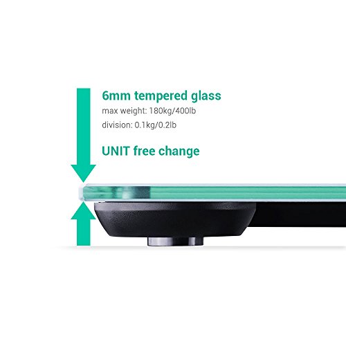 EMPO® Körperfettwaage mit Hartglas – LEBENSLANGE GARANTIE – Hohe Genauigkeit Memory Track Digitale Badezimmerwaage – Extra große LightOnDark Digitalanzeige – Messen Sie Gewicht, Körperfett, Hydratation, Muskel, Knochenmasse und täglichen Kalorienbedarf – Automatische Erkennungstechnologie bis zu 10 persönlichen Profilen zur gemeinsamen Nutzung zu Hause – Deutsch Handbuch (Jetzt Eingeschlossen) – Geschenkverpackung ist verfügbar (Silber) - 3