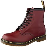 Dieser Boot für Damen und Herren von Dr. Martens sorgt für einen Hingucker an deinen Füßen, egal ob im Alltag oder in der Freizeit.