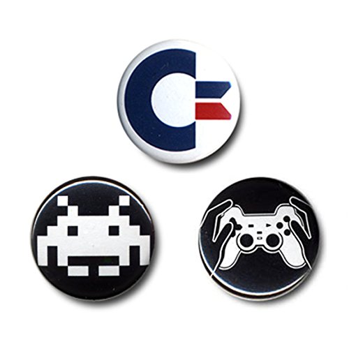 Preisvergleich Produktbild Computer Classics - Computernerd - Commodore Logo - Space Invader - Controller Button 3er Set - Anstecker - Lizenziertes Originaldesign - LOGOSHIRT