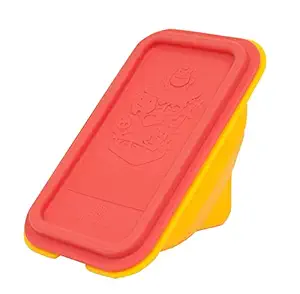 Marcus And Marcus Collapsible Sandwhich Wedge Container With Lid (Red -Marcus The Lion)