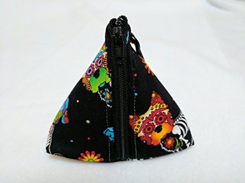 Steam Punk / Dog Design Mini Pouch Bag - Zip up Purse. Handmade zip up triangular purse made using a lovely steam punk dog design on a black background. Perfect to carry small amounts of money / cosmetic items (lipstick, eyeshadow) / keys etc, lots of people buy these to carry dog treats or as a dispenser for dog poop bags as it can be attached to the dogs lead - The mini pouch bag comes with a Carabiner attached.
