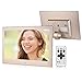 Produktbild WULAU Digitaler Bilderrahmen 10 Zoll Widescreen 1024x600 Hohe Auflösung Full HD LCD Farbdisplay, Musik/Video Player/Kalender/Alarm, mit Fernbedienung (16GB Card),Gold