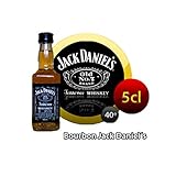 ¡Una deliciosa botella en miniatura del Bourbon Jack Daniels en un formato muy original!, No te pierdas dar en tu evento estas fantásticas botellas con el exquisito whisky Jack Daniels ideal para dar a los invitados un detalle que puedan disfrutar en la misma celebración., Un whisky que puedes disfrutar solo con hielo, servido bien frío o bien con tu refresco favorito.