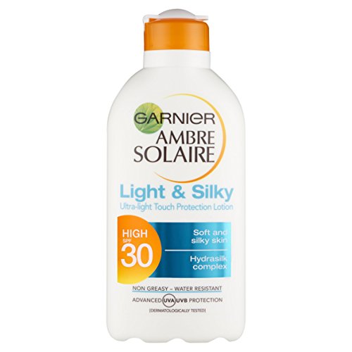Luz y sedoso Leche Ambre Solaire Leger y sedoso Protector SPF 30 200ml