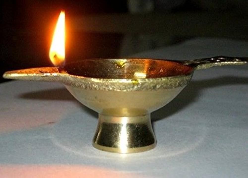 лампадка для ладана для дома. лампадка для ладана. как зажечь лампадку с маслом. как зажечь лампадку с маслом. лампада с подставкой для ладана.