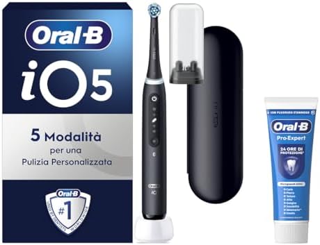 Oral-B iO 5 Spazzolino Elettrico Ricaricabile, con 1 Testina di Ricambio, Nero - 1 Testine di Ricambio per Spazzolino Elettrico, Custodia da Viaggio + 1 Dentifricio Pro Expert, Pulizia Denti Efficace