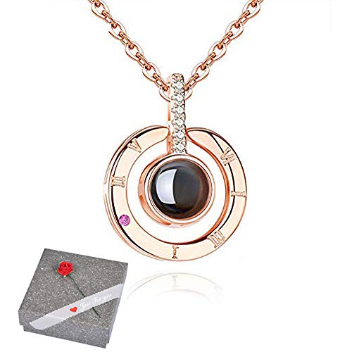 Amaza S925 Plata de Ley 100 Idiomas Te Amo Collar con Caja de Regalo de Joyería Elegante - Colgante Proyeccion Te Quiero 100 Idiomas para El Dia de San Valentin (Round In Rose Gold)
