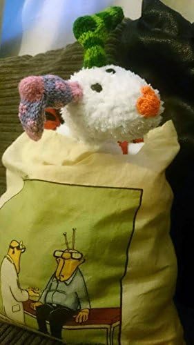 Cute dog snow dog stuffed toy plush hand knitted handmade (wool ball and bag not included is for decoration purposes)