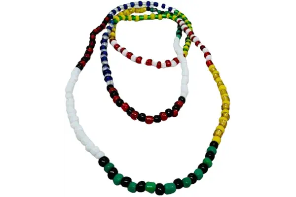 COLLAR ELEKE DE LAS 7 POTENCIAS AFRICANAS. RELIGION YORUBA. IFA. SANTERIA CUBANA. ORISHAS. OSHA. YORUBA CREATIONS